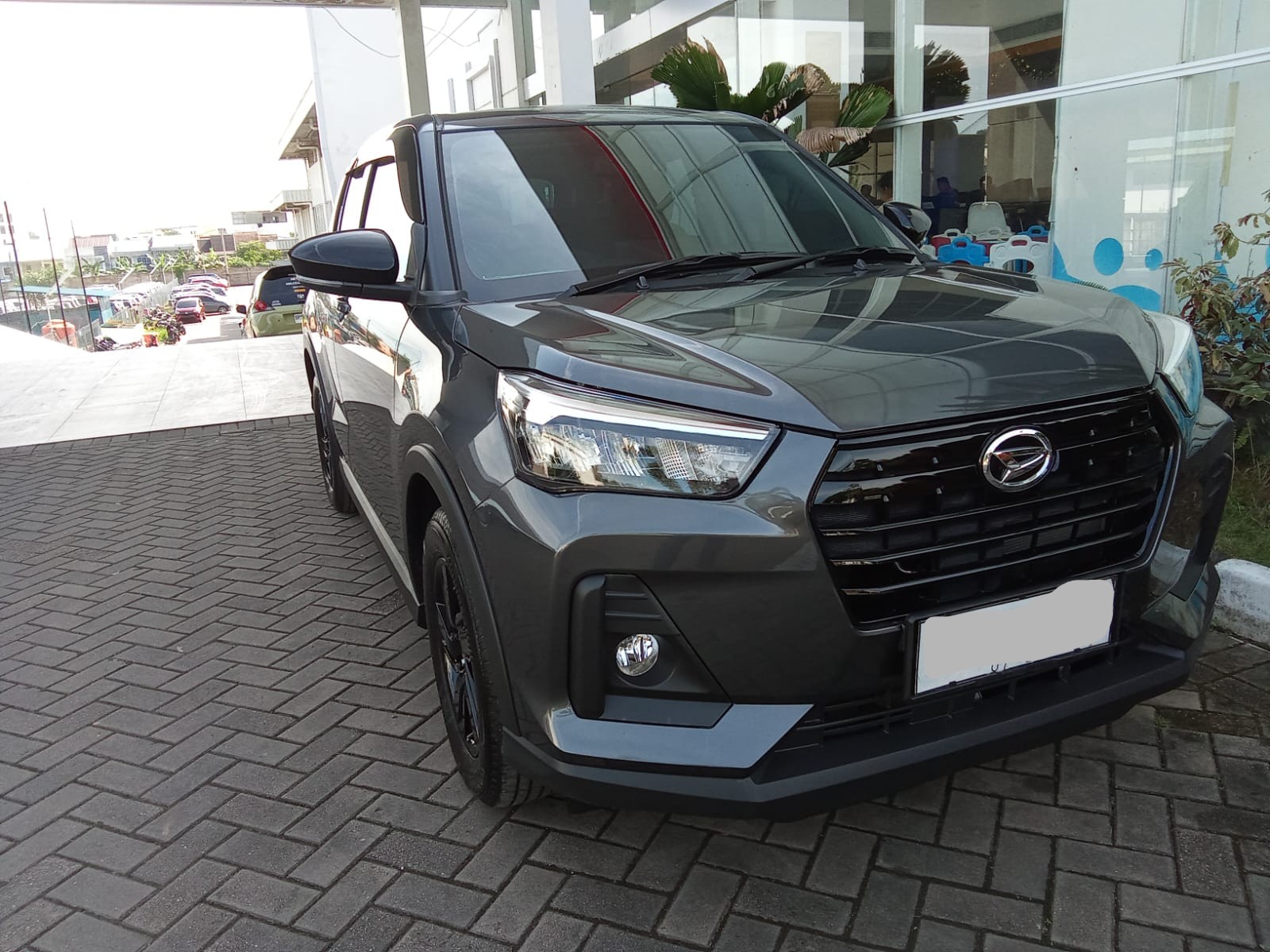 Sewa Daihatsu Rocky Batam