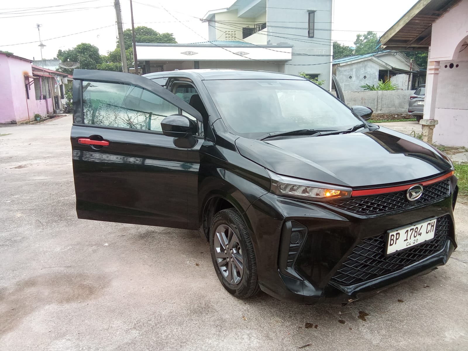 Sewa Daihatsu New Xenia Batam